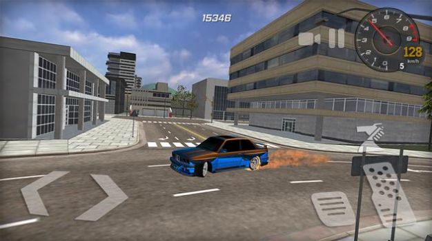 真正的宝马汽车漂移和驾驶